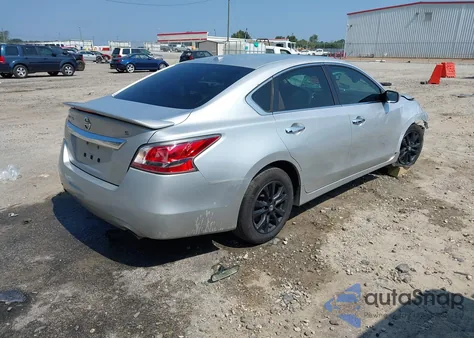 2015 Nissan Altima 2.5 S from USA, damaged, VIN 1N4AL3AP2FN345539